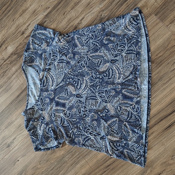 J. Jill Tops - EUC PureJill scoop neck elliptical tee